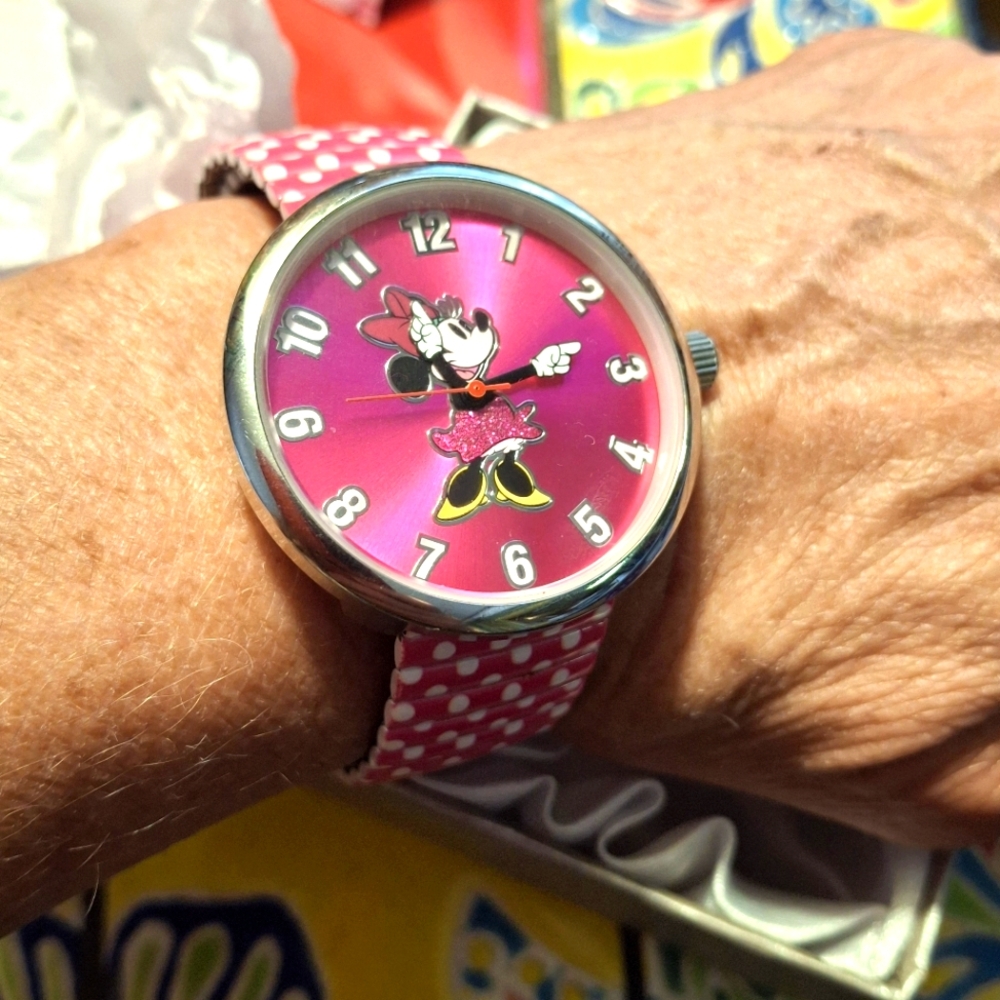Disney Minnie Mouse Watch WORKS Excel 1 1/2" Large Face Stretch Pink Dot Band